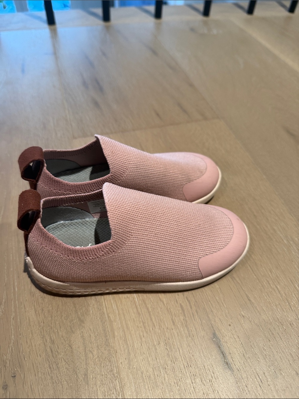 Kids Slip-On Knit Sneakers in Dusty Pink